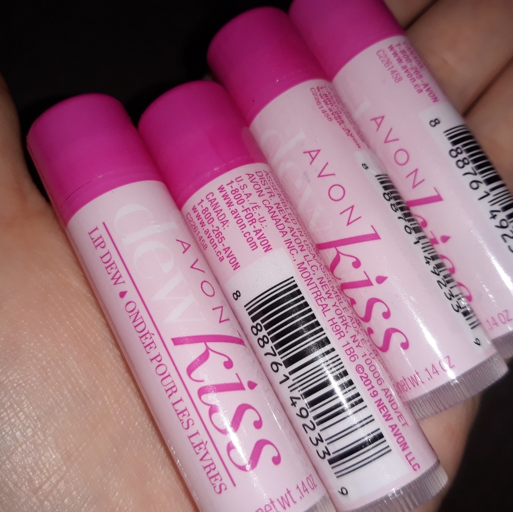 AVON DEW KISS CHAPSTICK 6 per order!